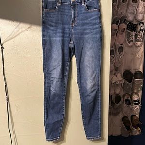 American eagle women size 2 short jeans